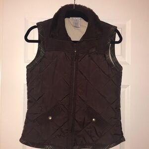 CAbi 694 brown quilted best with great detailing!